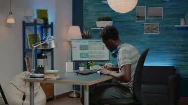 Not defterine şifreli para birimi verisi yazan kişi