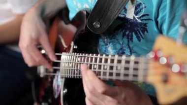 gitar müzik Studio oynayan erkekler