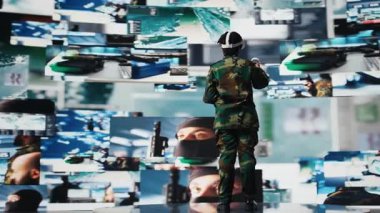 Savaş odasındaki askeri operatör sanal gerçeklik teknolojisini kullanarak görev operasyonlarını denetliyor. Ordu askeri, gözetleme ve tehdit izleme için VR cihazları kullanıyor. Kamera A.