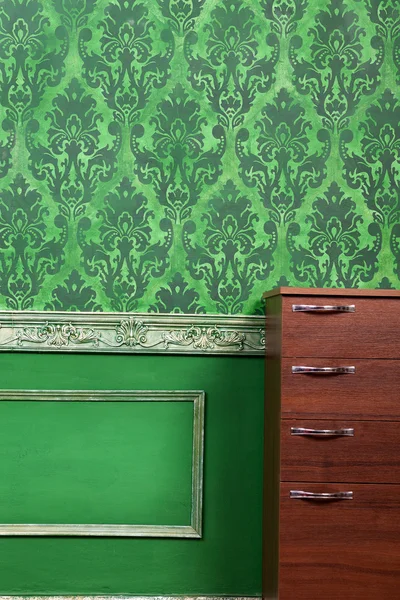 客厅里有绿色的复古图案 — 图库照片