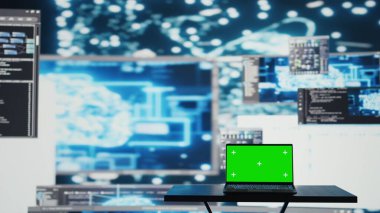 Laptop, yapay zeka nöro ağlarının yanında derin öğrenme ve bulut hesaplama için kullanılan izole edilmiş bir ekran çalıştırıyor. Teknoloji yapay zeka beyni uyguluyor. Kamera B.