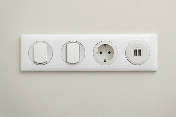 White Panel Two Switches Socket Charging Ports Usb Light Switch — Foto de Stock