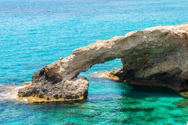 Kıbrıs, Aşıklar Köprüsü, Akdeniz Gölü