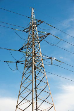 Yüksek voltajlı Elektrik Hattı