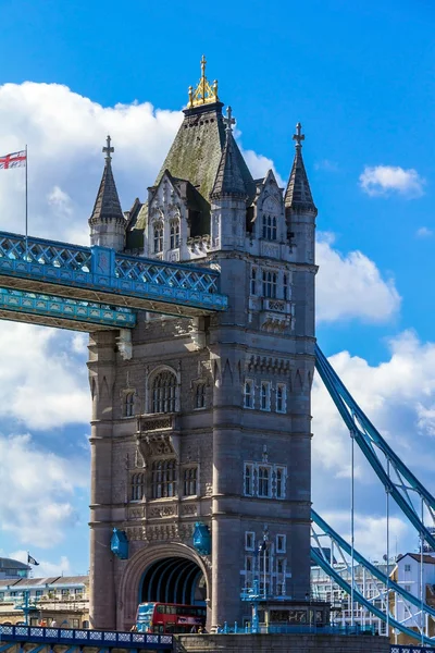 Tower Bridge à Londres, Royaume-Uni — Photo