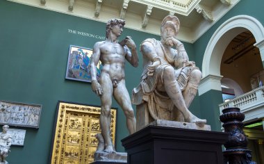 Döküm mahkemeler Victoria ve Albert Müzesi'nde.