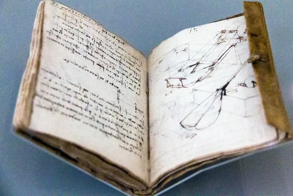 笔记本 (Codex Forster I2), 140-3, 由 Leonardo Da Vinci 著 — 图库照片