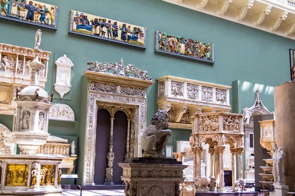 Interior of the Cast Courts at the Victoria and Albert Museum. — Stock Photo, Image