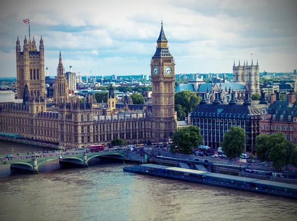 Londýnské panoráma s domy parlamentu, Big Ben — Stock fotografie