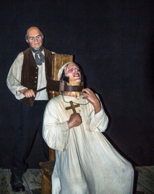   Madame Tussauds Müzesi'nin tarihi salonlarından birinde cellat. Londra. 