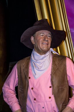  Madame Tussauds Müzesi'nde John Wayne'in balmumu figürü sergileniyor. Londra, İngiltere