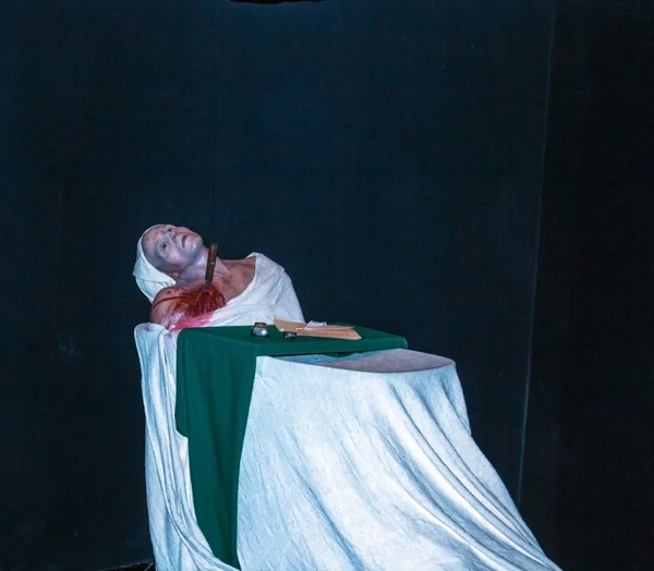 Загибель Марат в одному з залів історичної частини музею Мадам Тюссо. Лондоні. — стокове фото