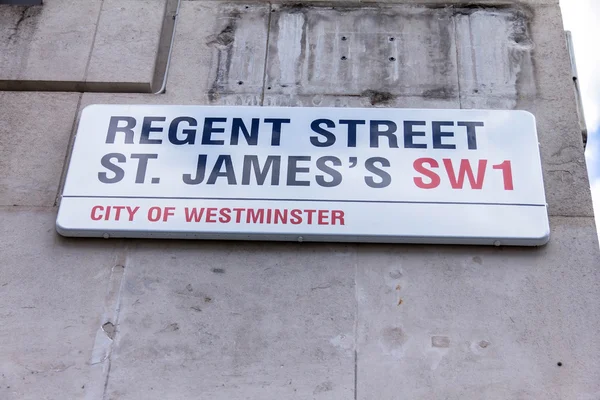 Regent Street St. James tecken på stenmuren — Stockfoto