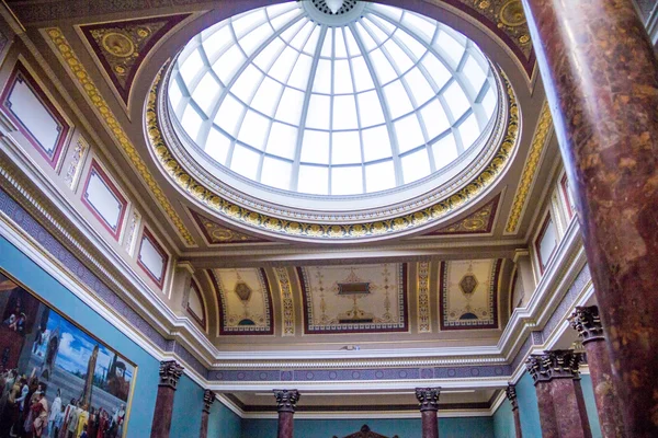 Londra National Gallery London koridorlarında birinde — Stok fotoğraf