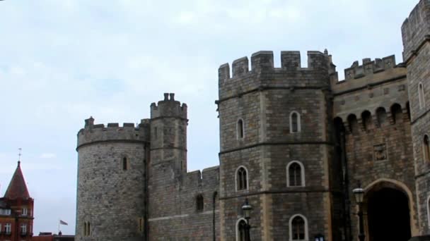 Vista Exterior do Castelo de Windsor Medieval — Vídeo de Stock