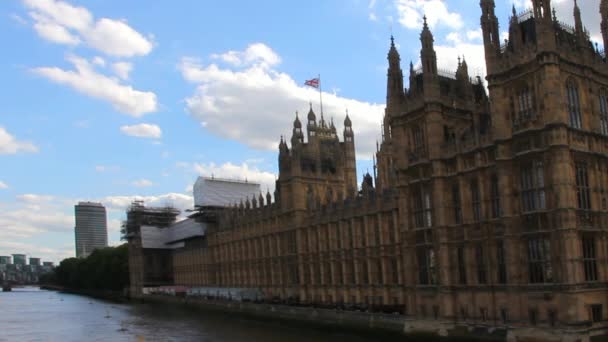 Paleis van Westminster, huizen van het Parlement. UNESCO World Heritage Site — Stockvideo