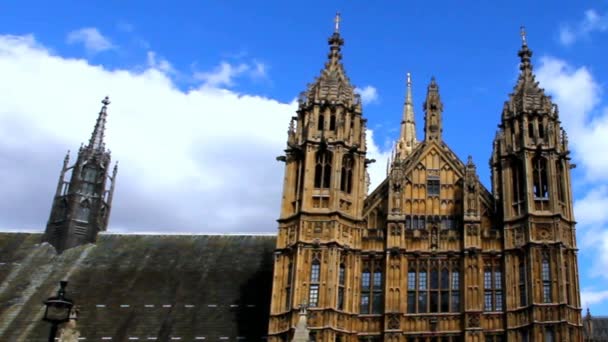 Palace of Westminster, kamrarna i parlamentet. London. Storbritannien. — Stockvideo
