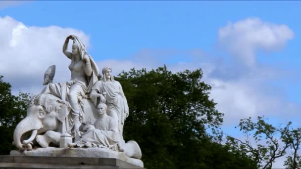 Composizione scultorea Asia, Londra — Video Stock