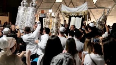 Simhath Tevrat töreni