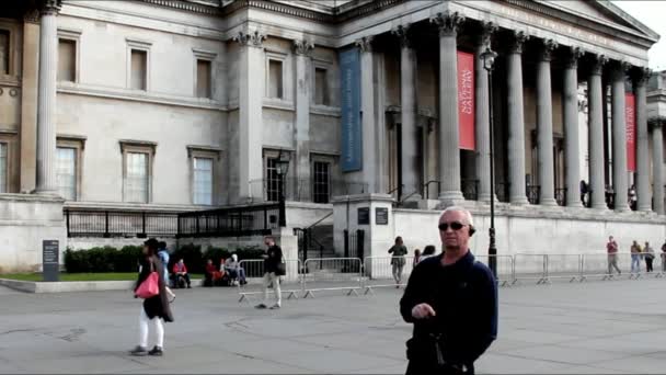 Narodowa Galeria sztuki na Trafalgar Square w Londynie, Wielka Brytania — Wideo stockowe