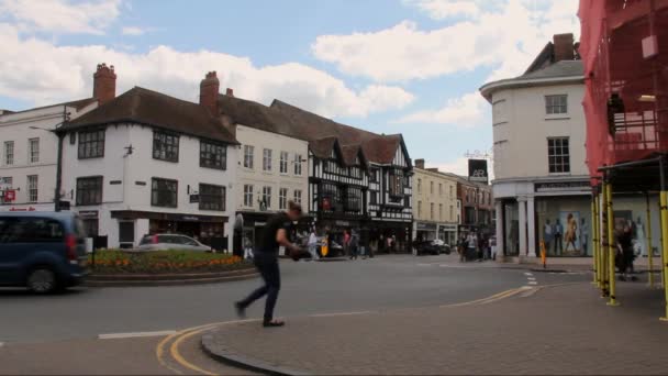 Turistas não identificados no centro de Stratford upon Avon, Inglaterra — Vídeo de Stock