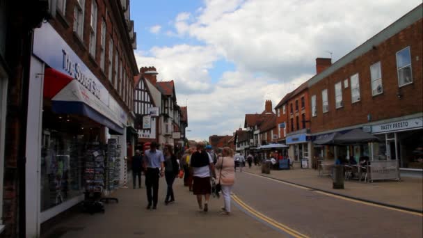 Turistas não identificados no centro de Stratford upon Avon, Inglaterra — Vídeo de Stock
