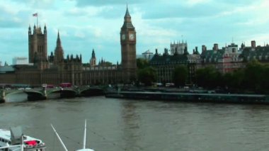 Cityscape Londra'dan Göz Parlamento Evleri ile. Londra.