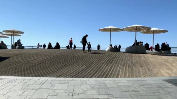 Tel Aviv Israel Março 2019 Passeio Pela Praia Mediterrâneo Gordon — Vídeo de Stock