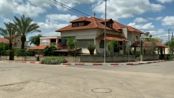 以色列Kfar Kama 2019年4月11日 以色列Kfar Kama Circassian村典型的现代住宅建筑 — 图库视频影像