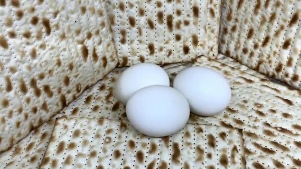 Pan Matzá Judío Huevos Hervidos Fondo Matzá Para Las Fiestas — Vídeos de Stock