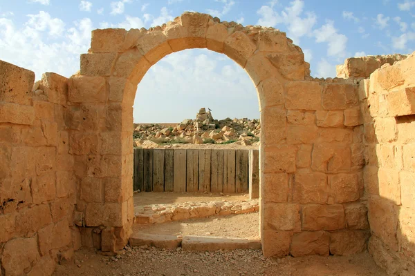 Ruínas de Avdat - cidade antiga fundada e habitada por Nabataeans no deserto de Negev — Fotografia de Stock