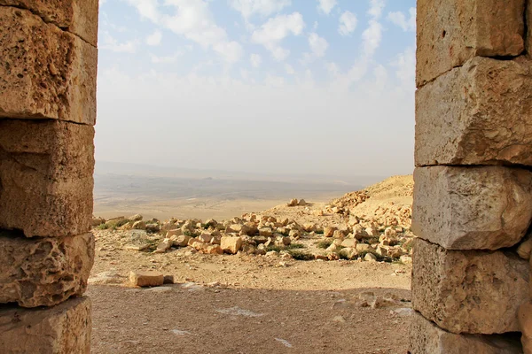 Negevská poušť krajina pohled od starověké město Avdat, Izrael. — Stock fotografie