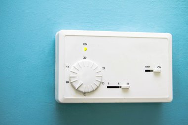 Eski uzaktan kumanda Duvar Tipi Klima