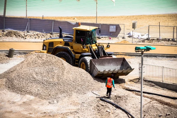 Obras de construção na praia do hotel Mar Morto — Fotografia de Stock