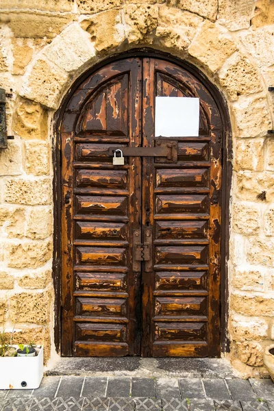 Brown vecchia porta di legno — Foto Stock