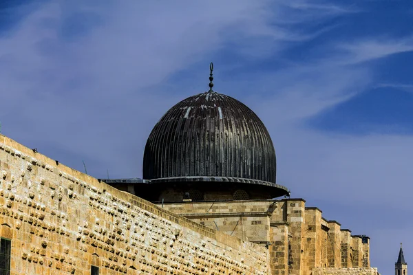 Mezquita Al Aqsa, tercer lugar sagrado en el Islam en el Monte del Templo en la Ciudad Vieja. Jerusalén —  Fotos de Stock