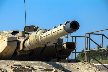 İsrail ana muharebe tankı Merkava Mk III yaptı. Latrun, İsrail