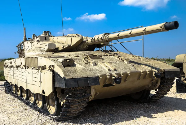以色列提出了主战坦克战车 Mk Ii。拉特伦，以色列 — 图库照片