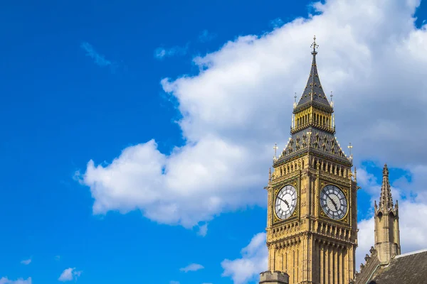 Detail tváře hodiny Big Ben, London — Stock fotografie