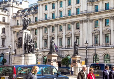 Kırım Savaş Anıtı Waterloo Place üzerinde 
