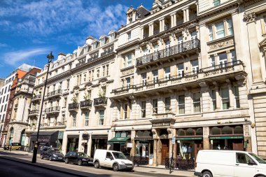 Sabah zaman merkezi Londra'da binaların güzel dış