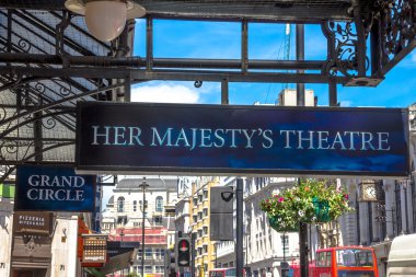  Dış görünümü Her Majesty's tiyatro, Londra, İngiltere.