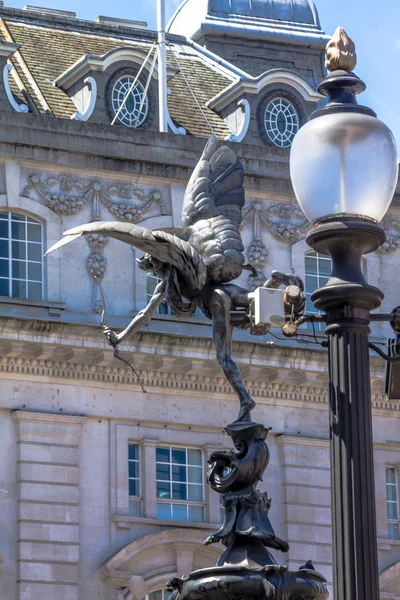 Eros szobor a Piccadilly Circus-ban, London, Egyesült Királyság — Stock Fotó