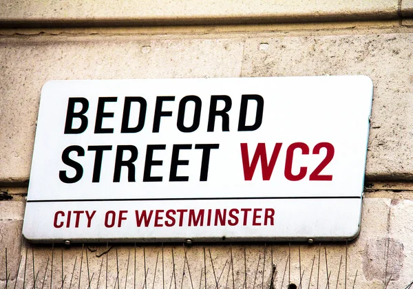 Bedford Street znamení v obvodu Westminster v centru Londýna, Velká Británie — Stock fotografie