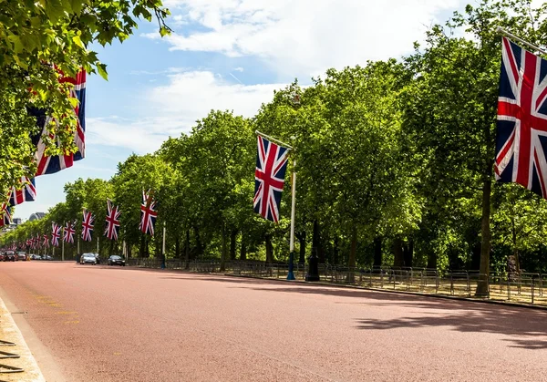 Centrum, ulica przed Buckingham Palace w Londynie — Zdjęcie stockowe