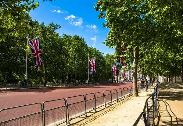 The Mall, strada di fronte a Buckingham Palace a Londra — Foto Stock