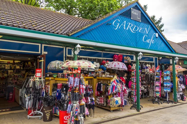 Tienda de recuerdos y regalos en el distrito comercial de Windsor — Foto de Stock