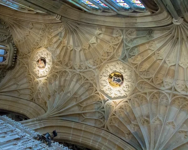 Belo teto da Capela de São Jorge. Castelo de Windsor. Reino Unido — Fotografia de Stock