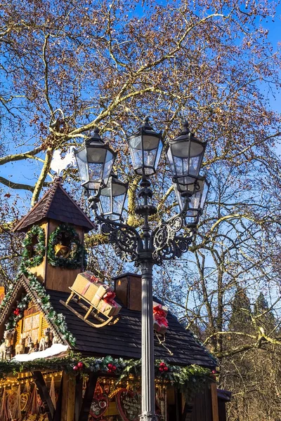 Noel pazarı Baden-Baden, Almanya — Stok fotoğraf