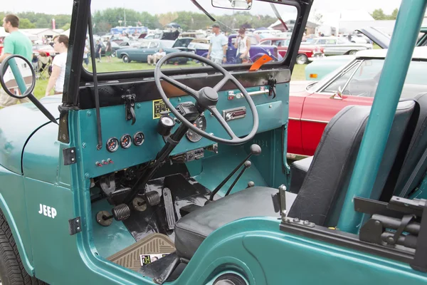 1965 Willys Jeep wnętrza — Zdjęcie stockowe